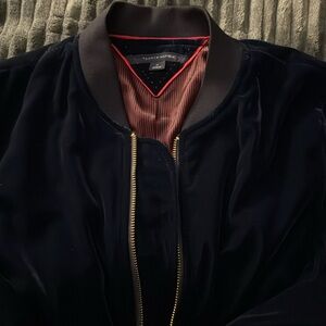 Tommy Hilfiger Velvet Bomber Jacket in Navy Blue. Size Medium.